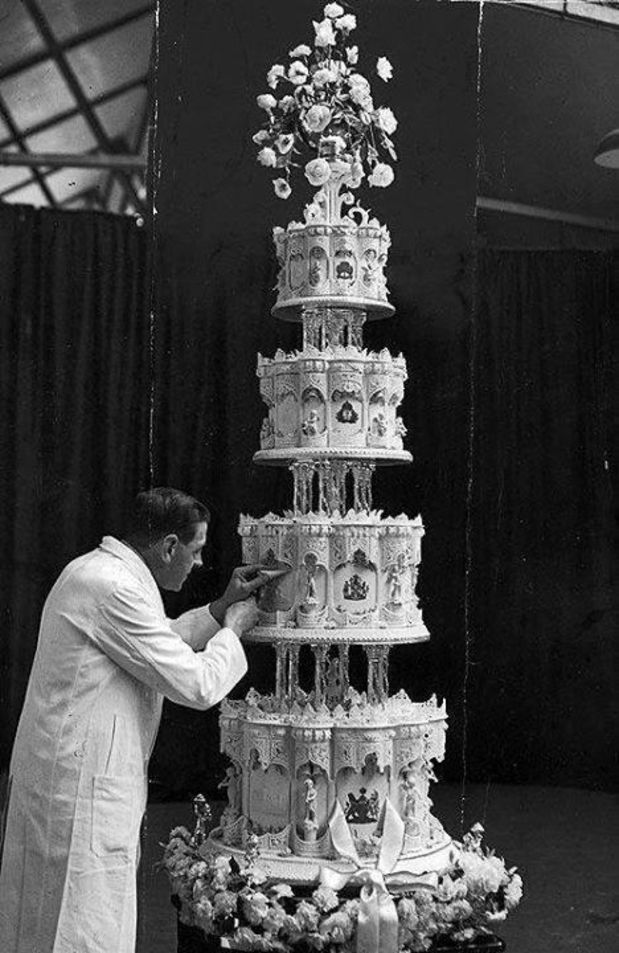 Queen Elizabeth II's wedding cake 1947